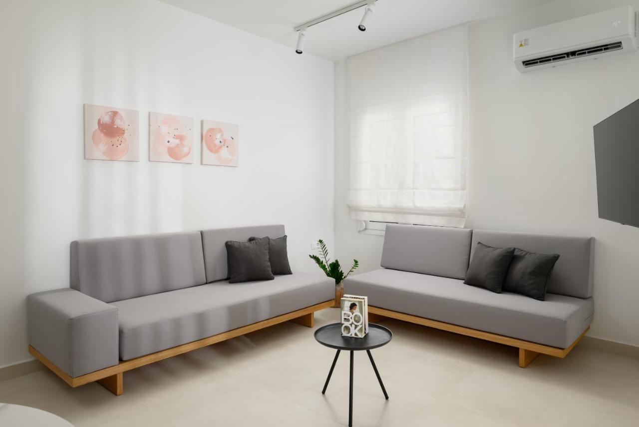 The H Experience - Eclectic Spacious Apartment Near Venetian Castle - 2 كاندية المظهر الخارجي الصورة